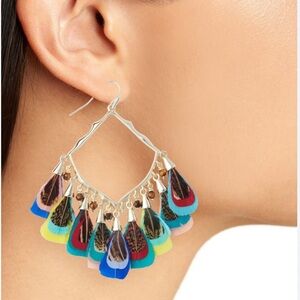 KENDRA SCOTT multi raven feather earrings
